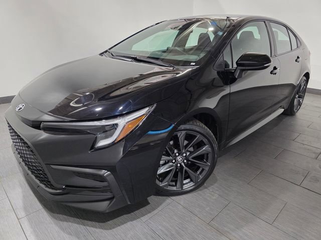 Used 2024 Toyota Corolla SE w/ SE Convenience Package FWD image 1