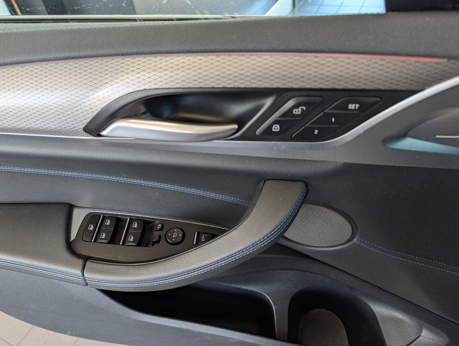 Used 2019 BMW X3 M40i w/ Premium Package image 16