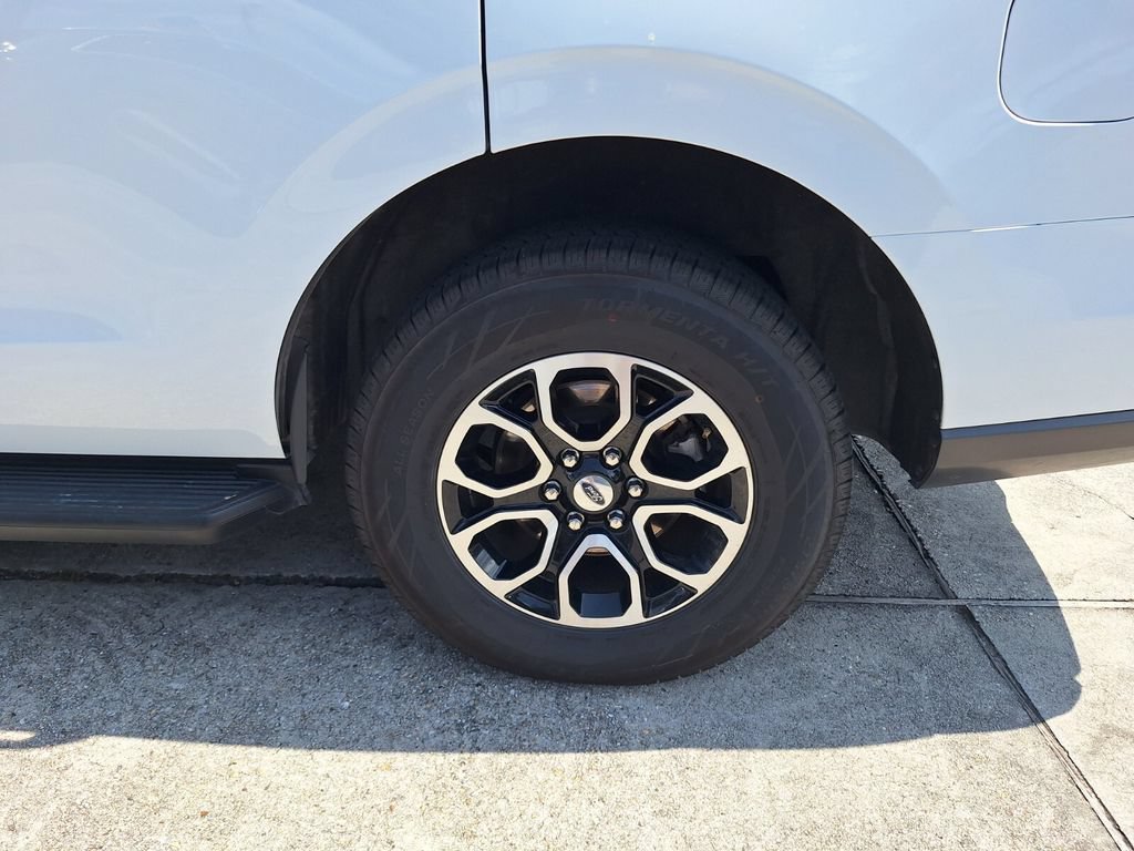 Used 2024 Ford Expedition XLT RWD image 28