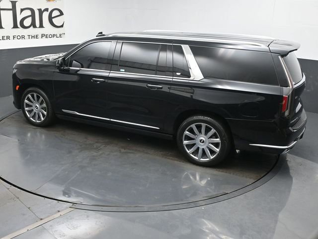 Used 2024 Cadillac Escalade ESV Premium Luxury Platinum image 44