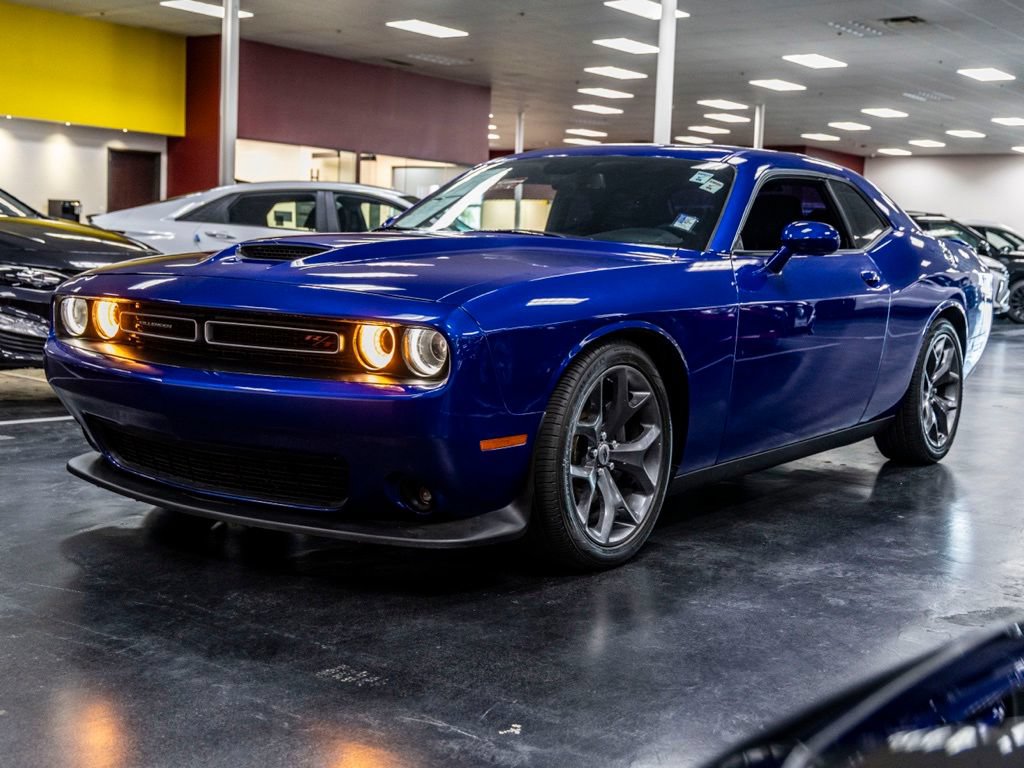 Used 2019 Dodge Challenger R/T RWD image 3
