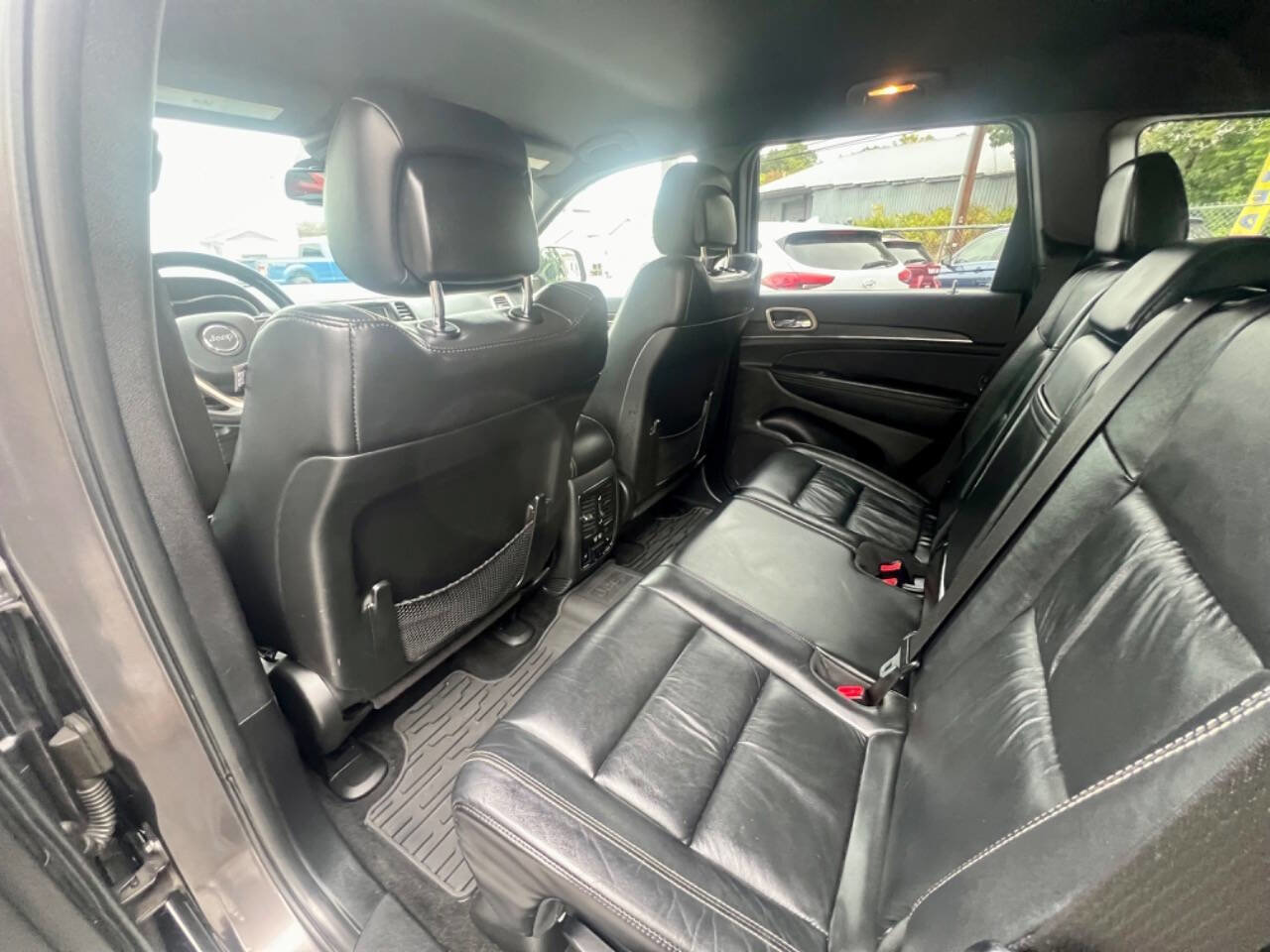 Used 2015 Jeep Grand Cherokee Limited image 11
