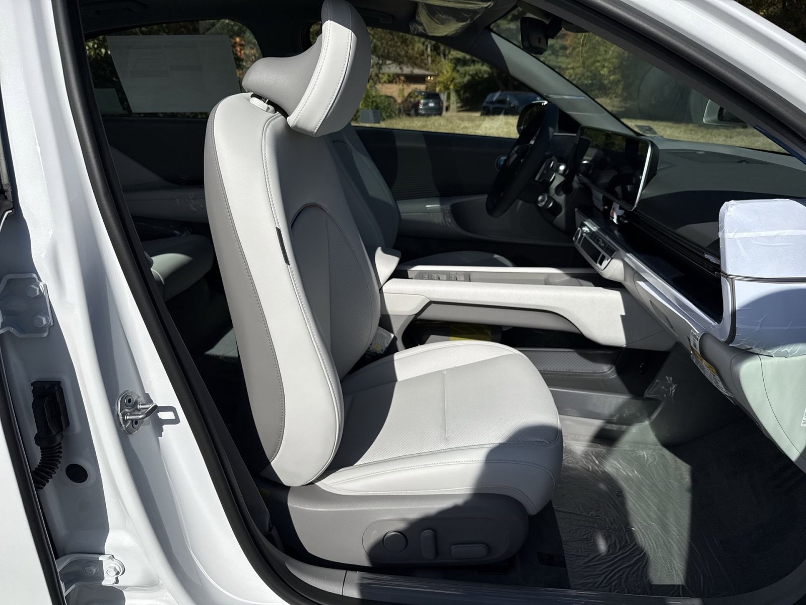 New 2025 Hyundai Ioniq 6 Limited image 26