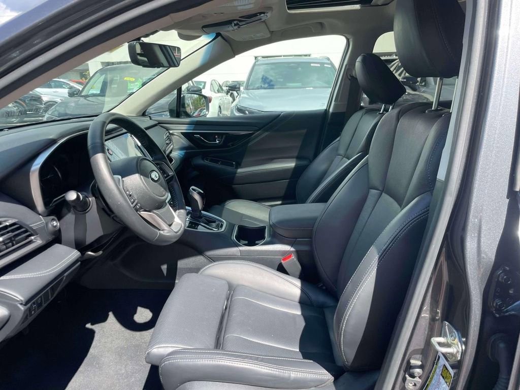 Used 2020 Subaru Outback Limited image 14