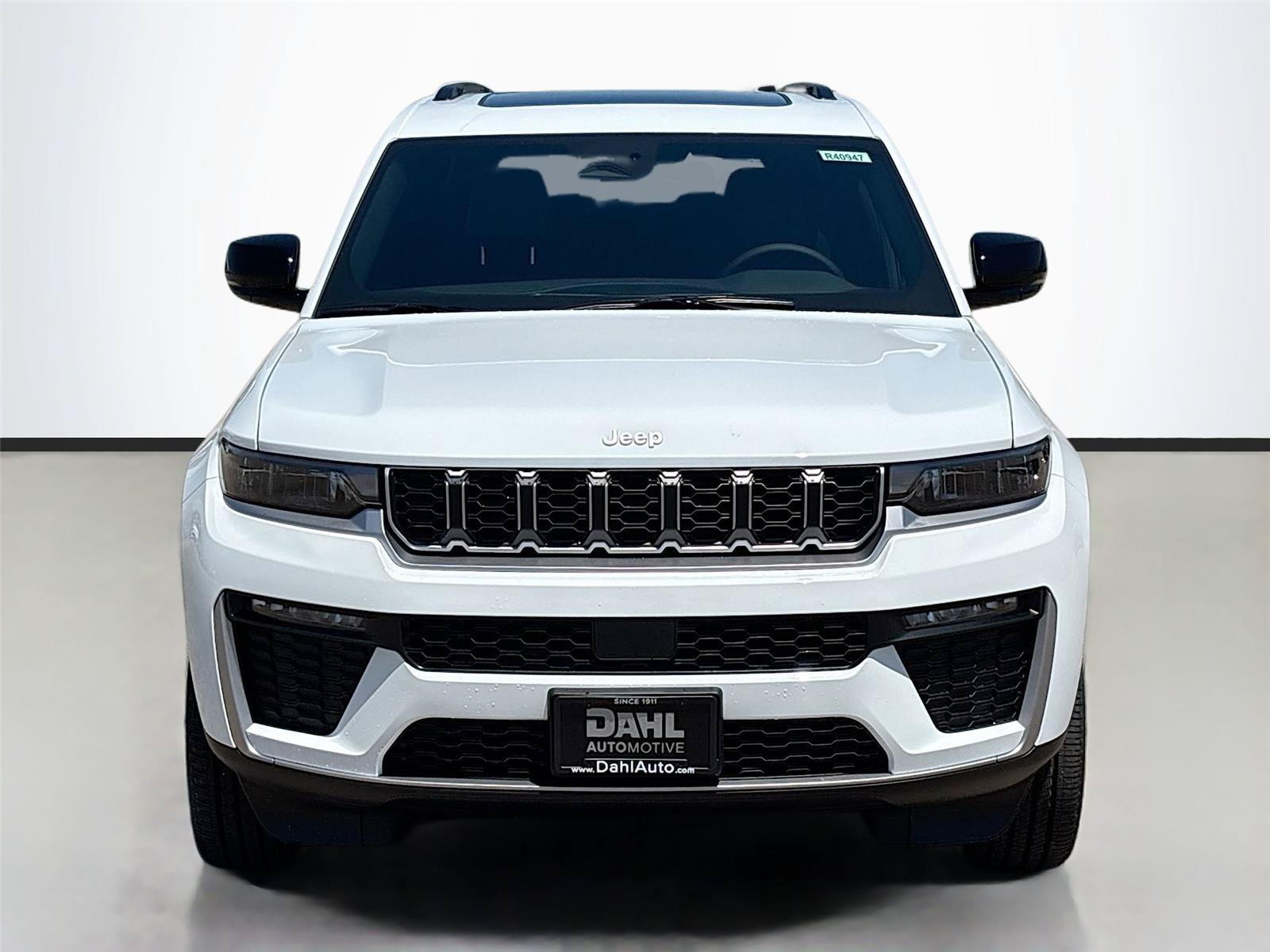 New 2026 Jeep Grand Cherokee L Limited AWD/4WD image 3