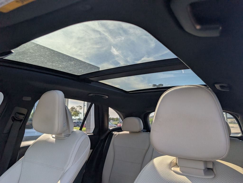 Used 2024 Mercedes-Benz GLC 300 4MATIC image 22