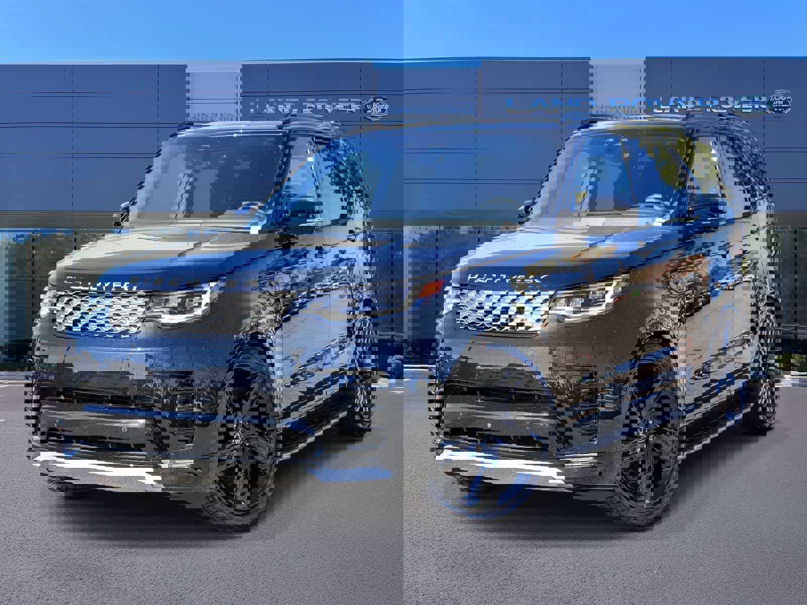 New 2026 Land Rover Discovery Limited Edition image 1