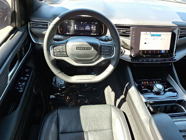 Used 2024 Jeep Wagoneer Series III AWD/4WD image 12