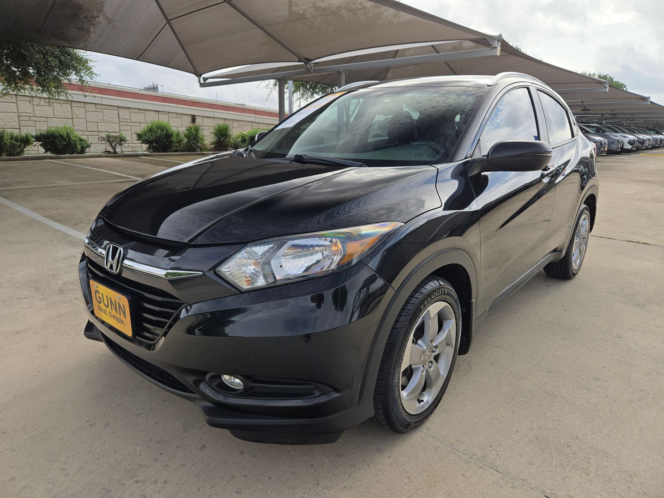 Used 2017 Honda HR-V EX-L image 7