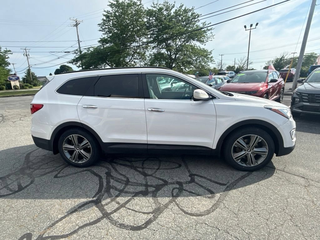 Used 2016 Hyundai Santa Fe SE w/ Option Group 03 AWD/4WD image 4