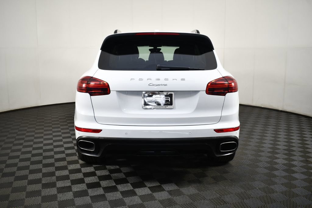 Used 2017 Porsche Cayenne Platinum Edition AWD/4WD image 8