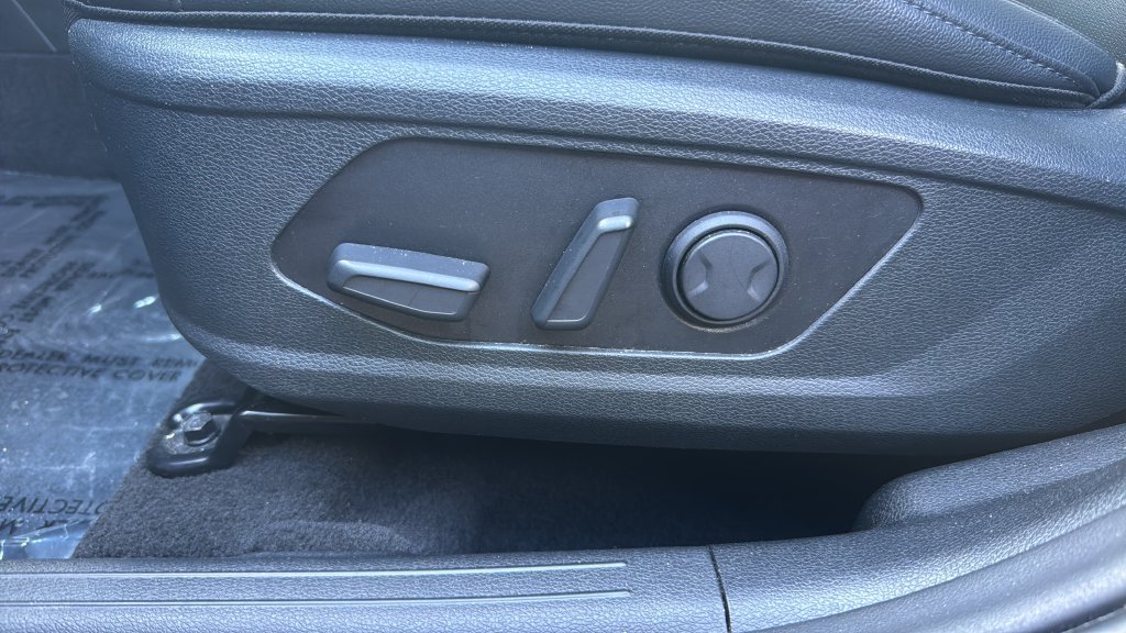 Used 2024 Kia Sportage SX FWD image 11