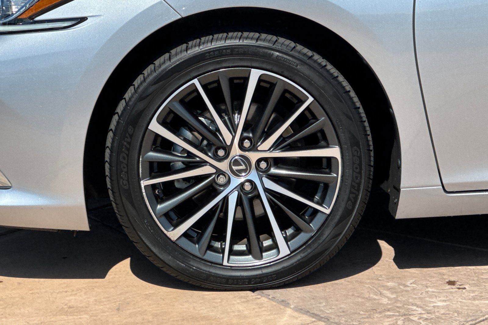 Used 2024 Lexus ES 350 w/ Premium Package FWD image 33