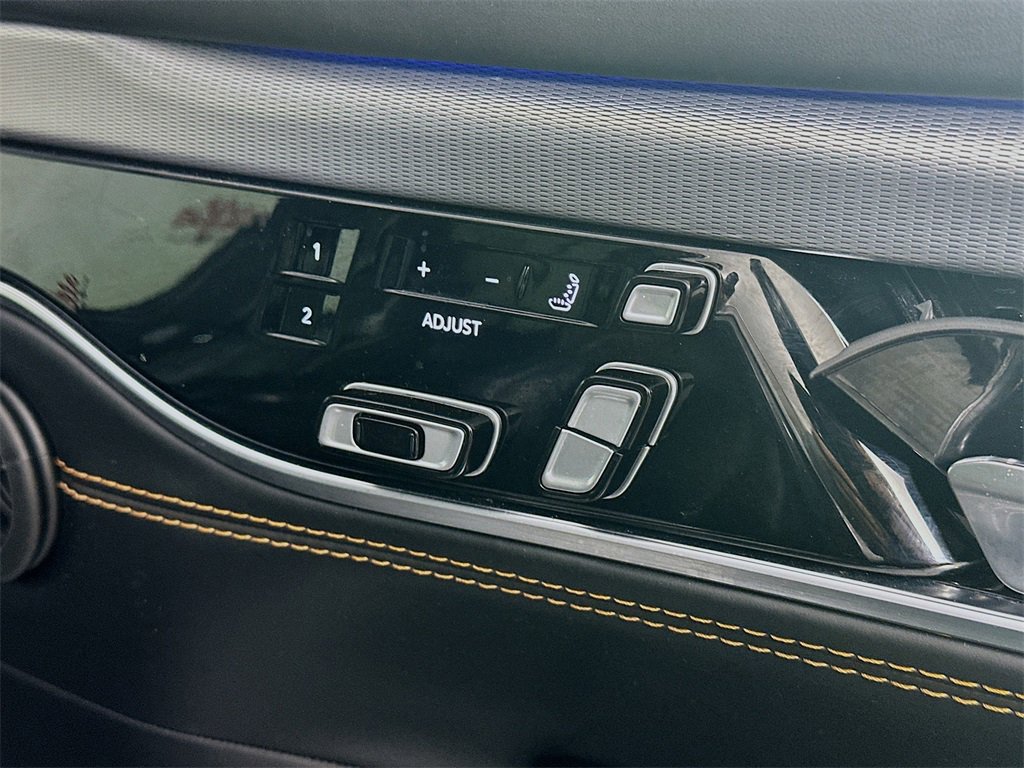 Used 2023 Jeep Grand Wagoneer L Series III w/ Rear Seat Video Group 1 image 24