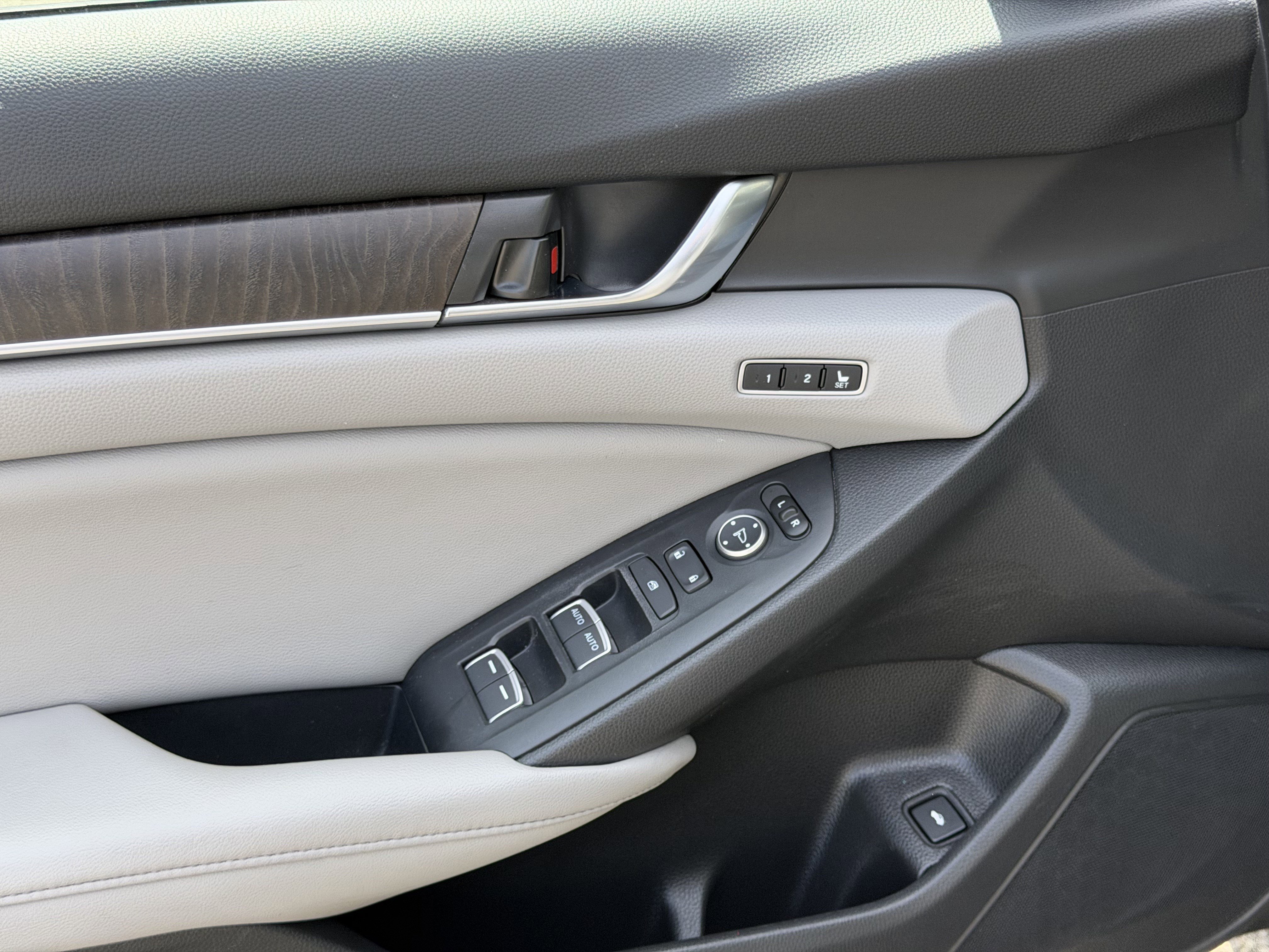 Used 2020 Honda Accord EX-L image 9