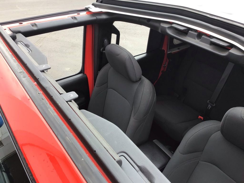 Used 2022 Jeep Wrangler Unlimited Sport image 25