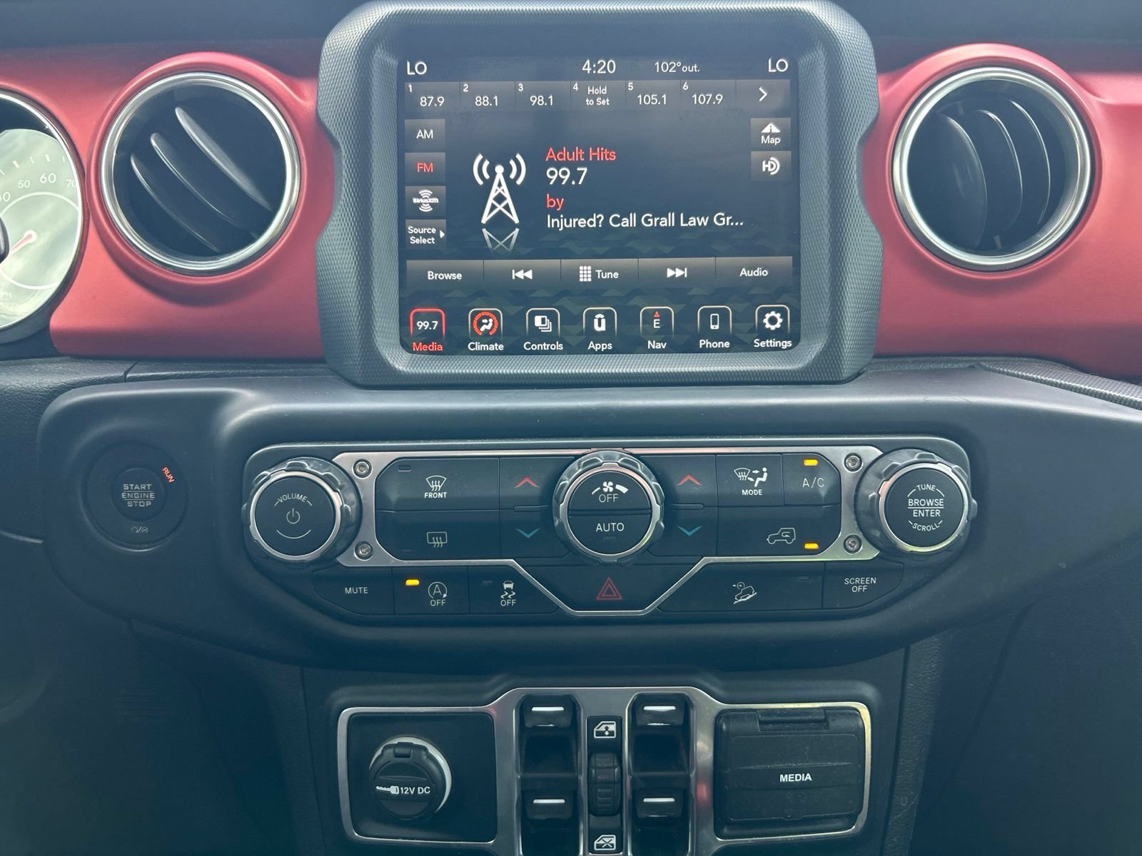 Used 2020 Jeep Wrangler Unlimited Rubicon AWD/4WD image 16
