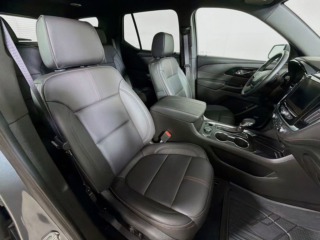 Used 2024 Chevrolet Traverse RS w/ LPO, Floor Liner Package AWD/4WD image 27