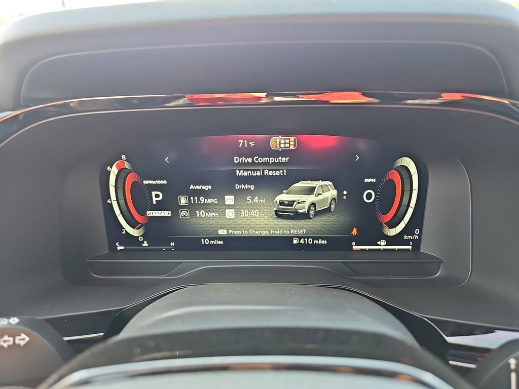 New 2026 Nissan Pathfinder Platinum FWD image 25