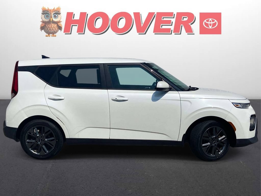 Used 2021 Kia Soul EX FWD image 2