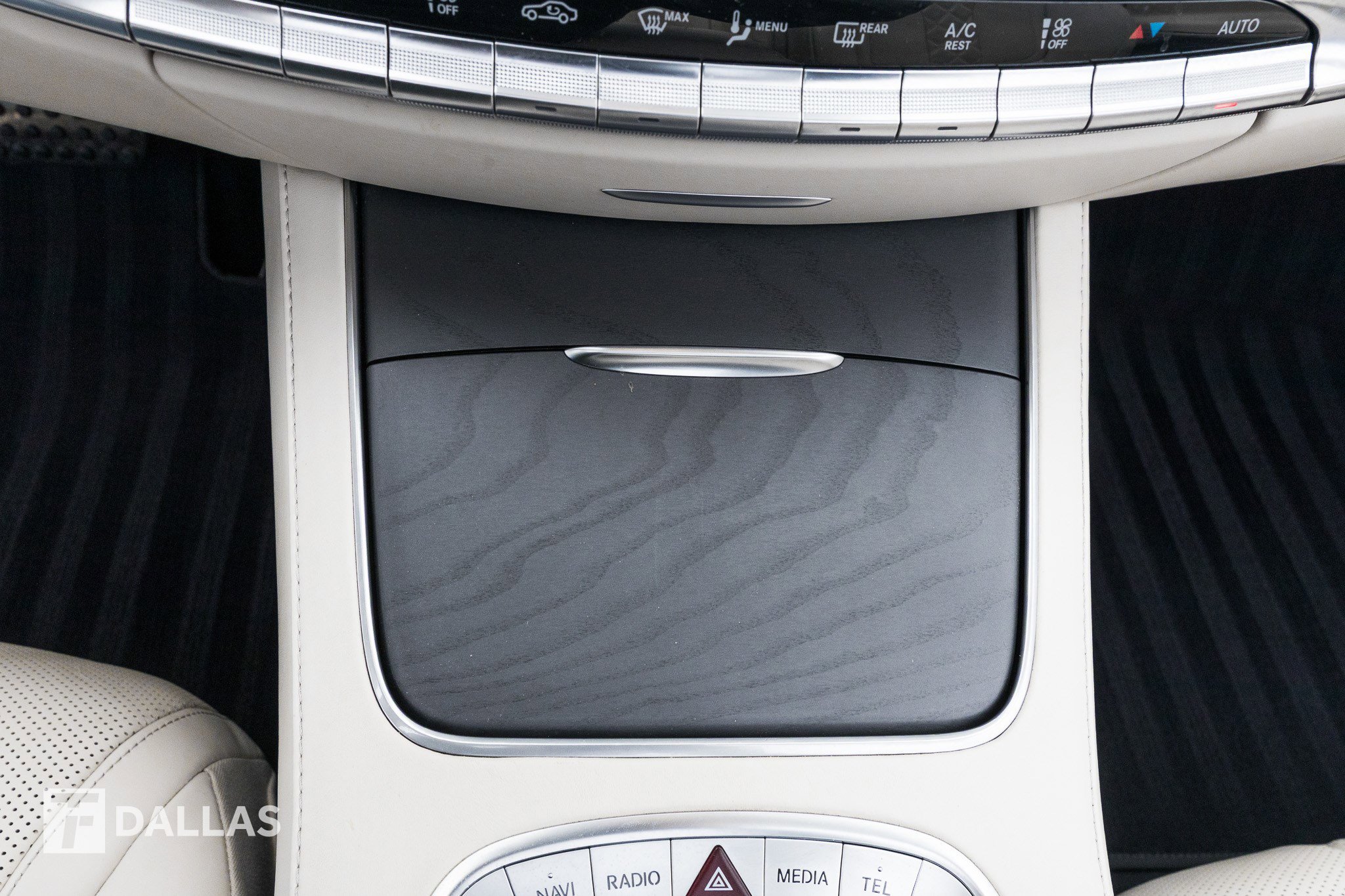 Used 2020 Mercedes-Benz S 560 Cabriolet image 27