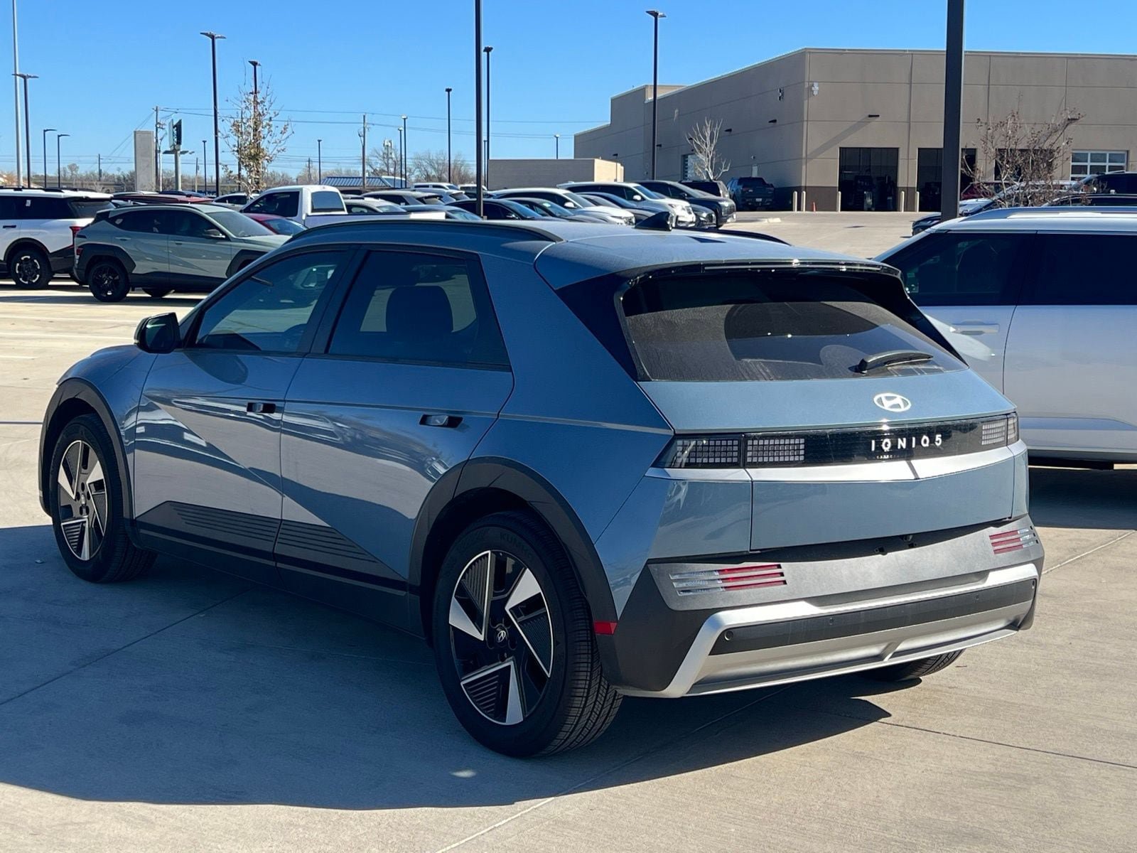 New 2025 Hyundai Ioniq 5 SEL RWD image 9