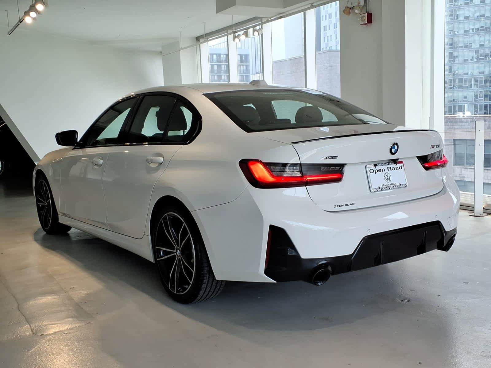 Used 2023 BMW 330i xDrive Sedan w/ M Sport Package AWD/4WD image 6