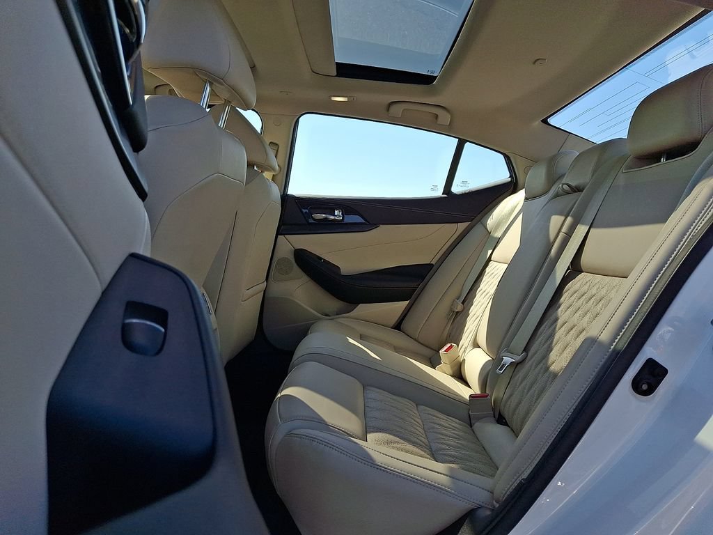 Certified 2023 Nissan Maxima Platinum w/ Sport Mat Group FWD image 11