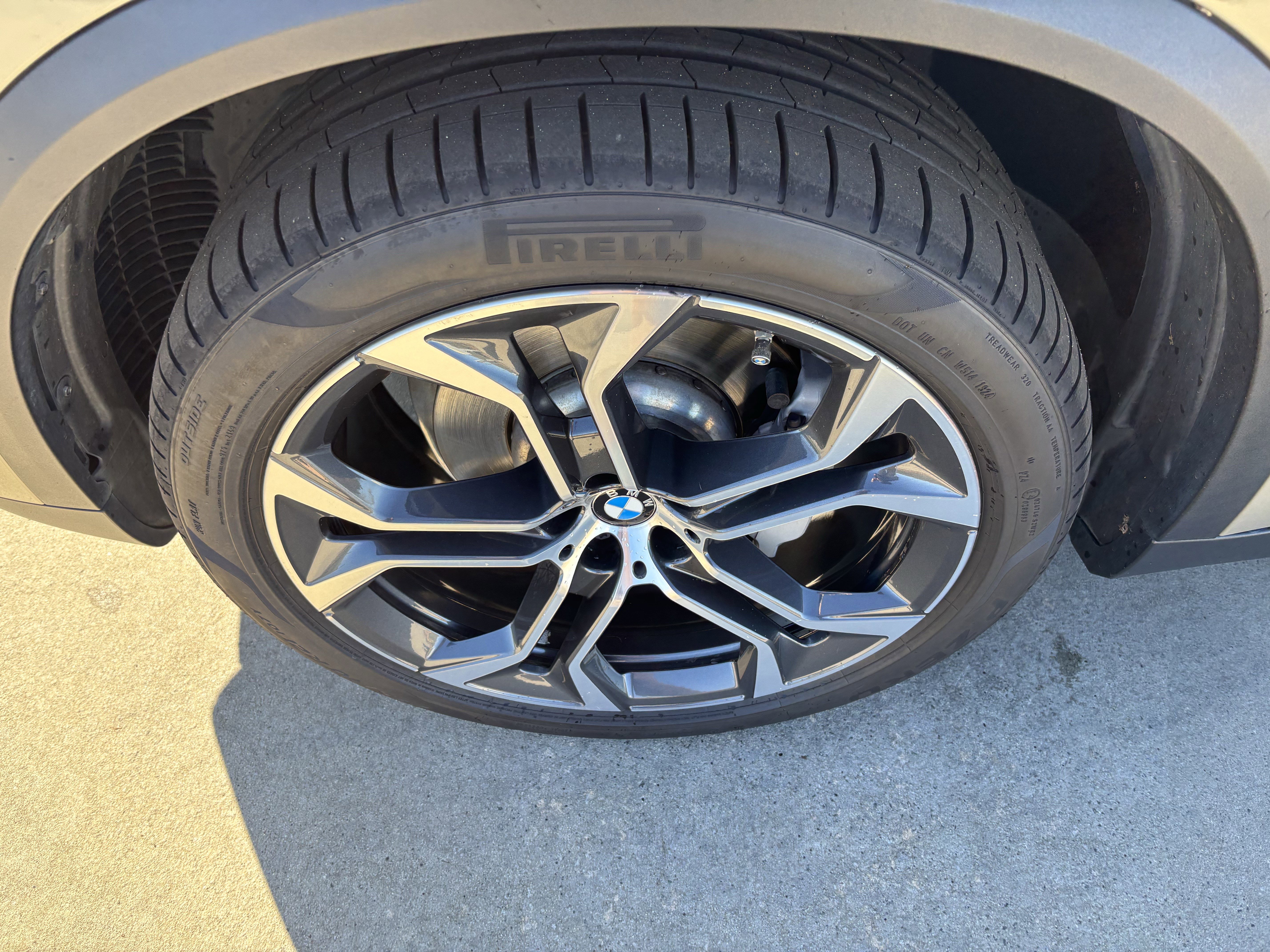 Used 2019 BMW X5 xDrive40i w/ Premium Package 2 image 13