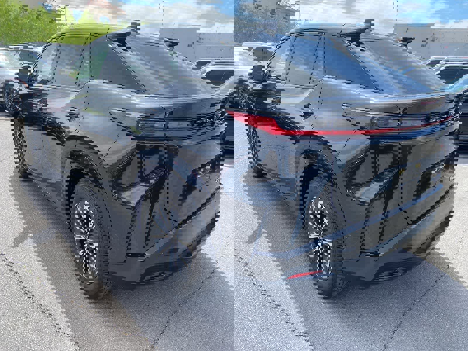 Used 2023 Lexus RZ 450e Premium w/ Technology Package image 8