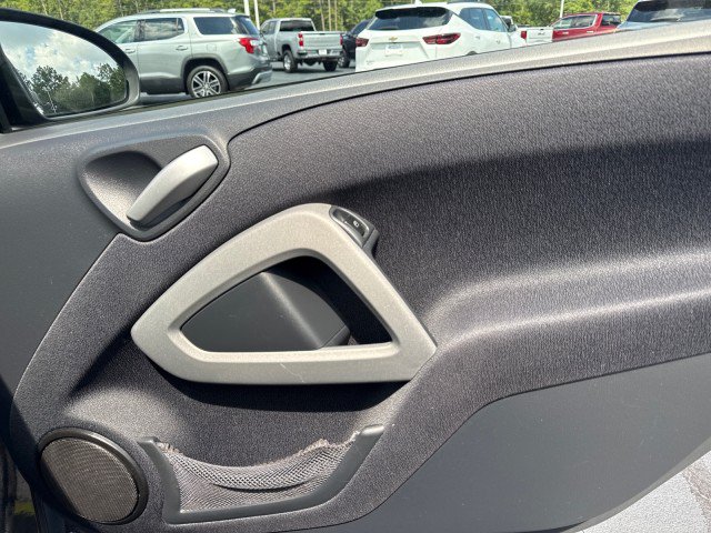 Used 2014 smart fortwo passion RWD image 11