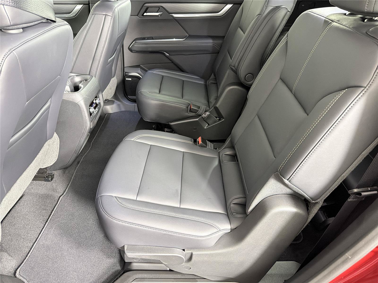 New 2026 GMC Acadia Elevation w/ Black Edition FWD image 20