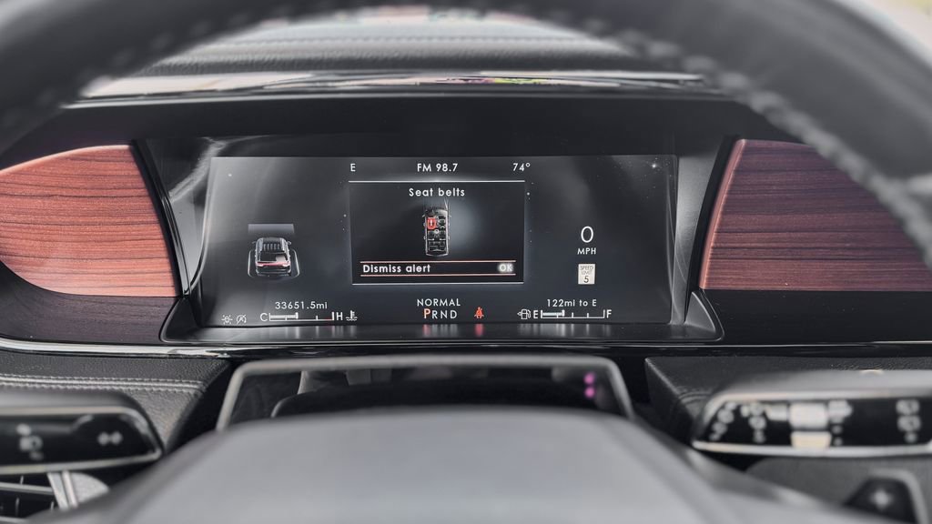 Used 2024 Lincoln Navigator L 4WD image 31