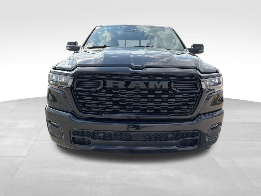 New 2026 RAM 1500 4x4 Crew Cab image 2