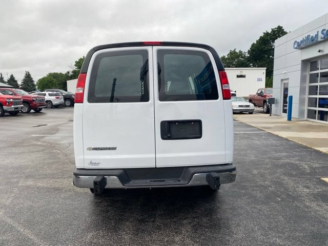 Used 2024 Chevrolet Express 2500 w/ Driver Convenience Package RWD image 4