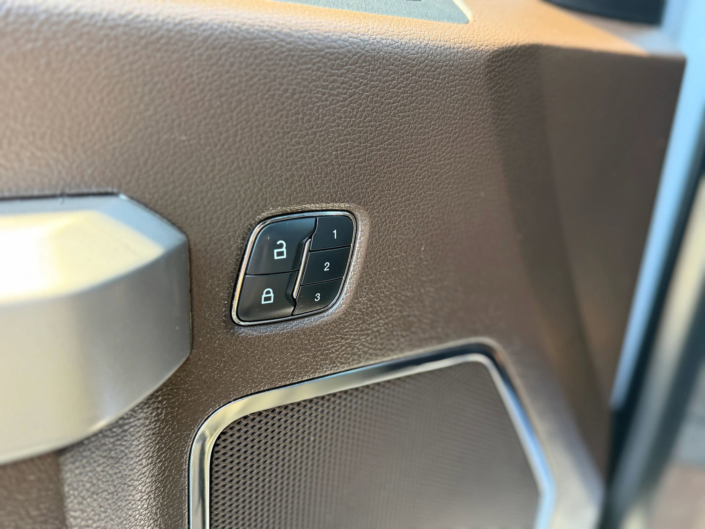 Used 2020 Ford F150 King Ranch w/ Equipment Group 601A Luxury AWD/4WD image 24