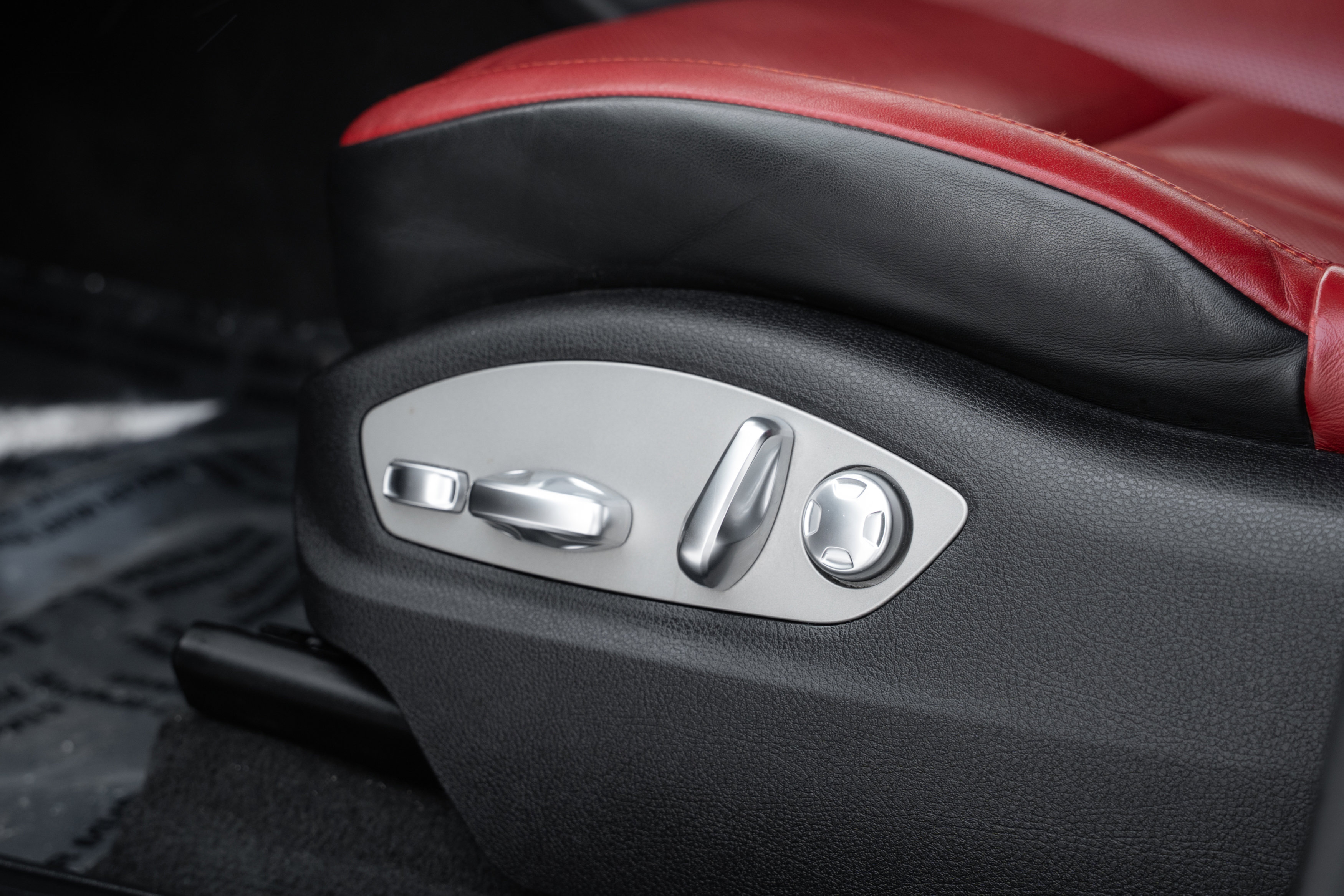 Used 2021 Porsche Macan image 20