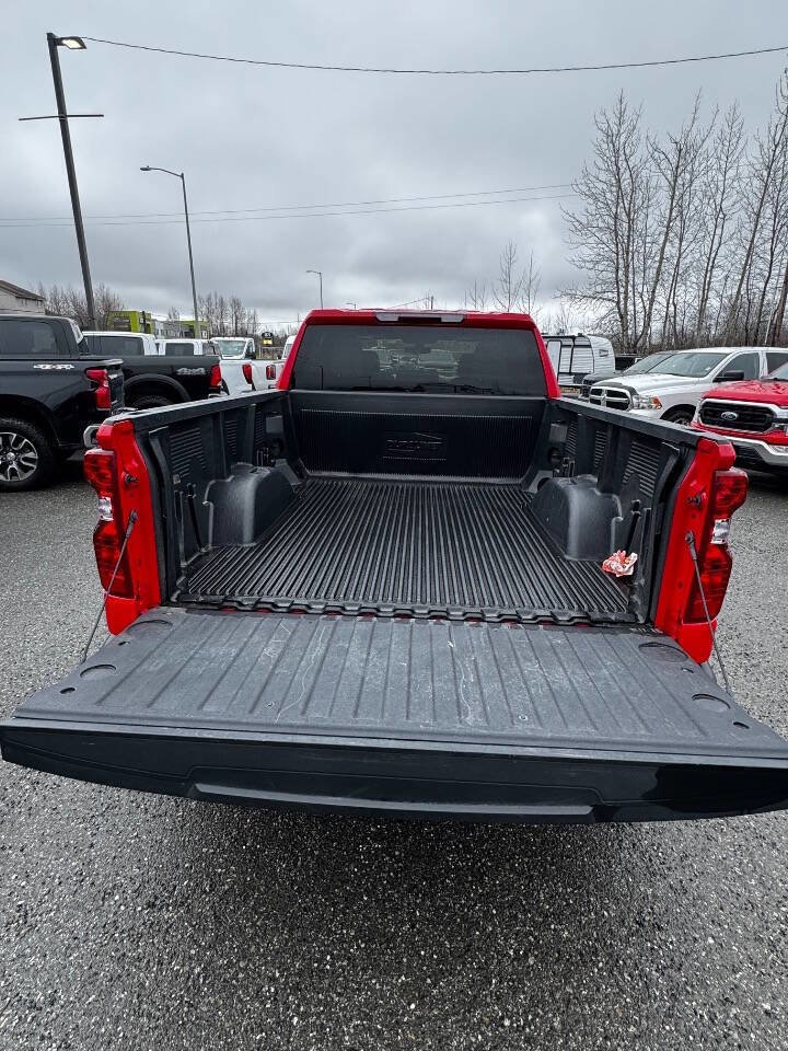 Used 2021 Chevrolet Silverado 1500 LT AWD/4WD image 22