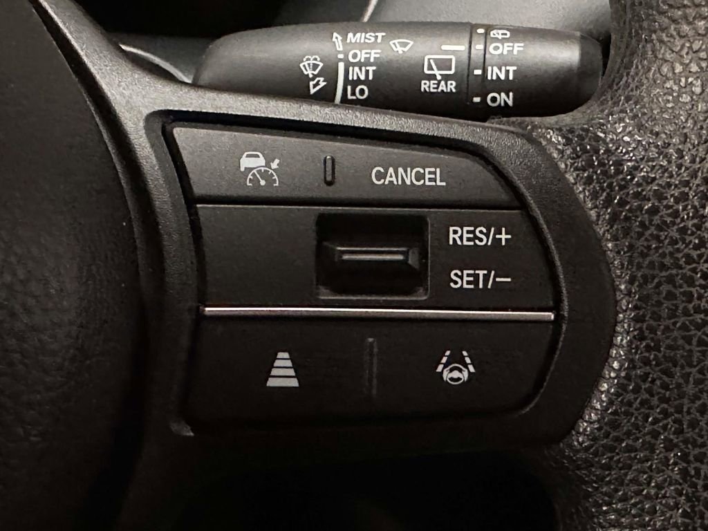 Used 2023 Honda HR-V LX image 21
