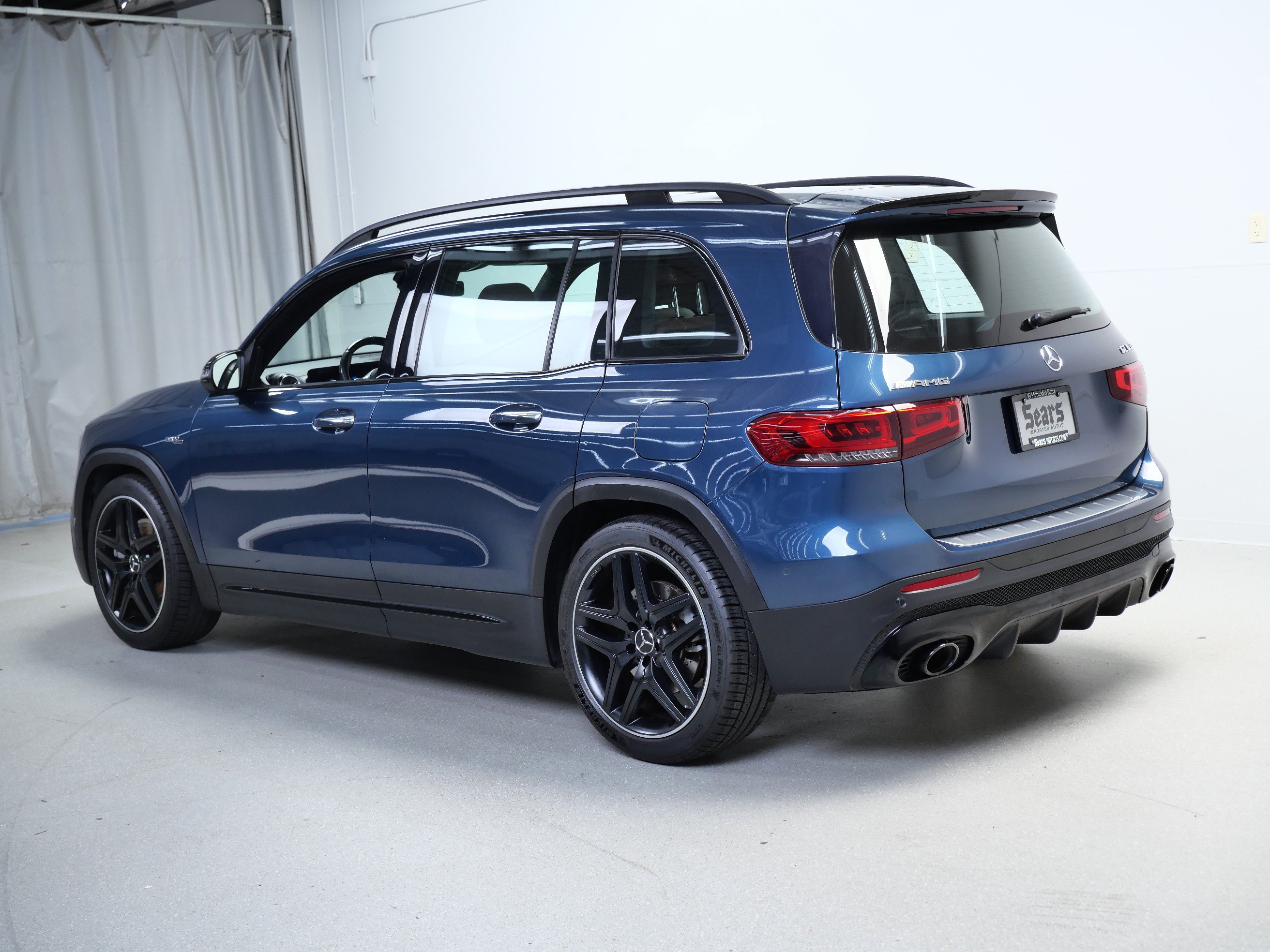 Certified 2022 Mercedes-Benz GLB 35 AMG 4MATIC image 11