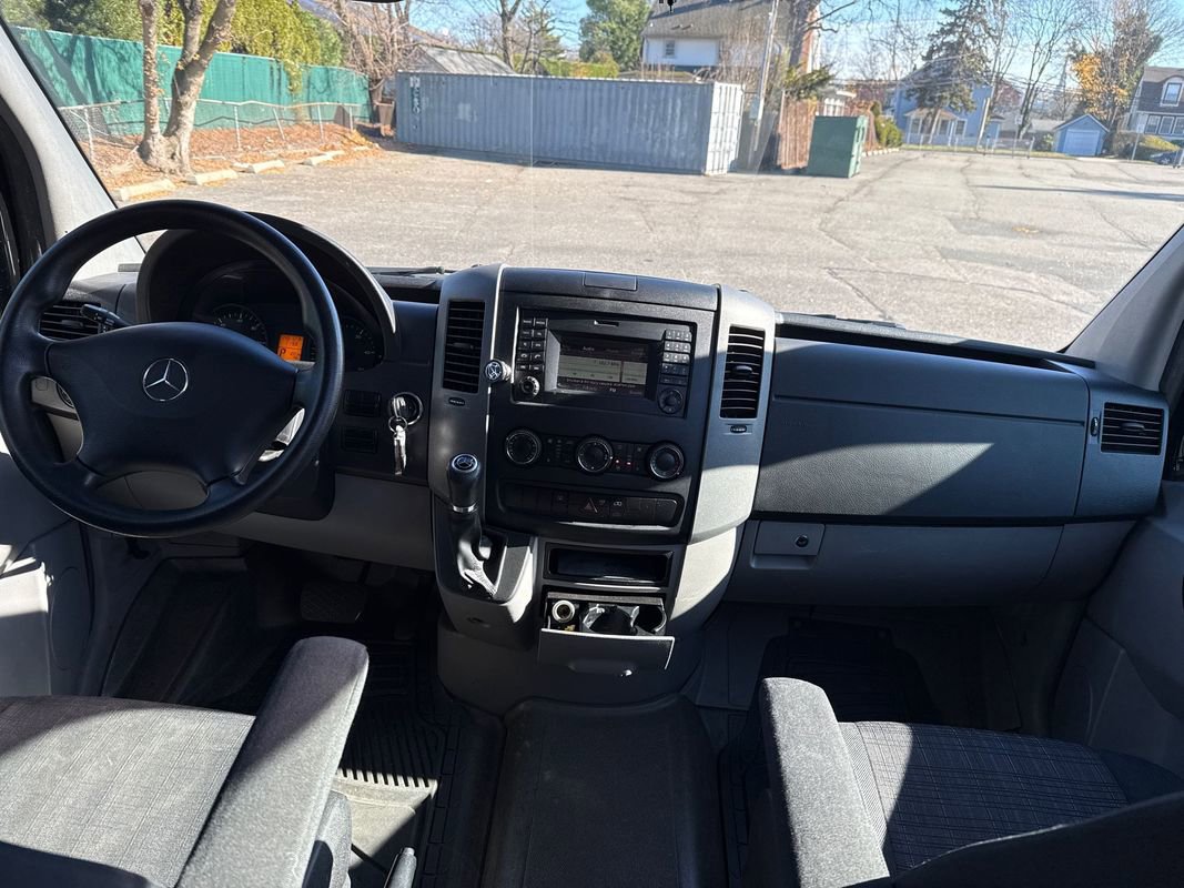 Used 2016 Mercedes-Benz Sprinter 2500 image 18
