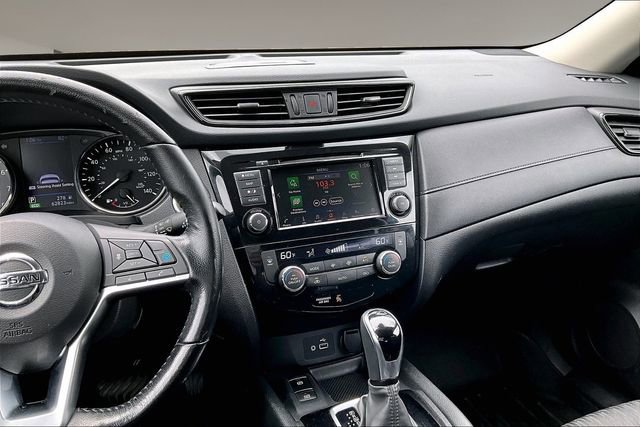 Used 2020 Nissan Rogue SV w/ Sun & Sound Touring Package FWD image 9