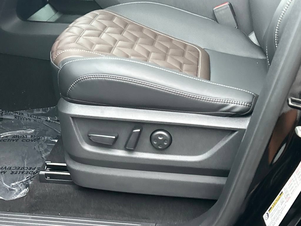New 2026 Nissan Armada Platinum RWD image 17