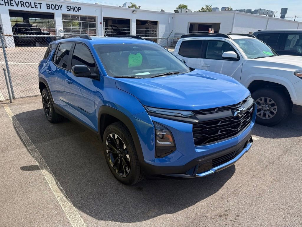 Used 2026 Chevrolet Equinox RS w/ Convenience Package III FWD image 2