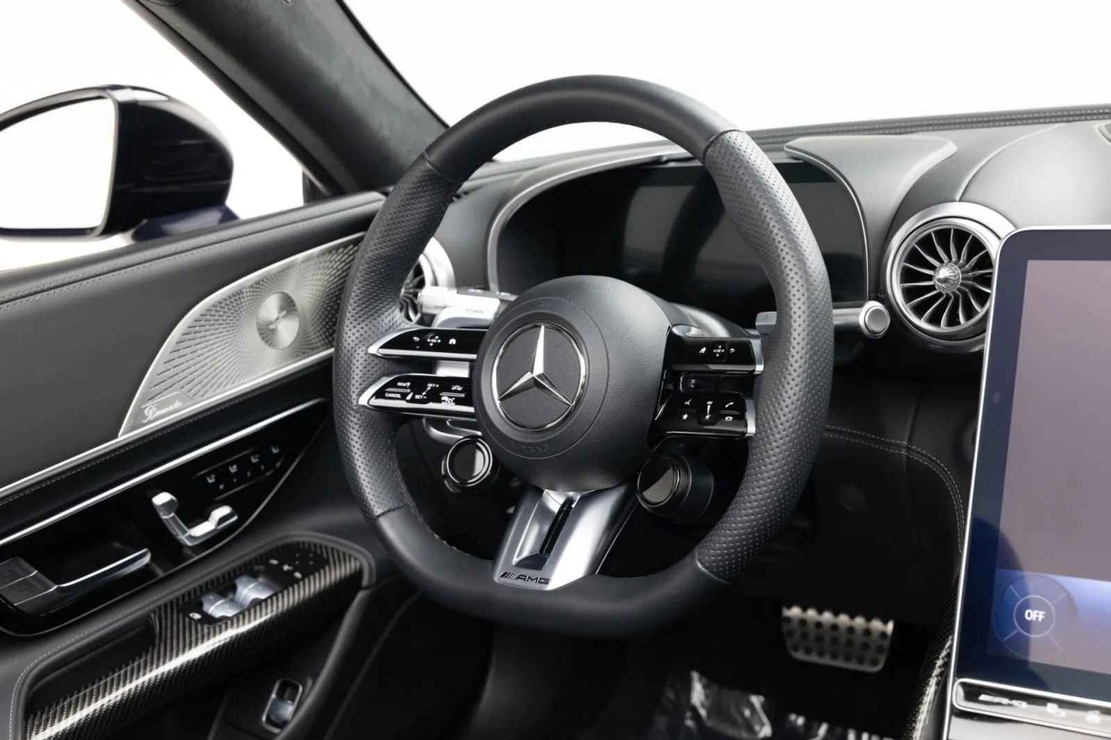 Used 2022 Mercedes-Benz SL 63 AMG 4MATIC w/ AMG Aerodynamic Package image 10