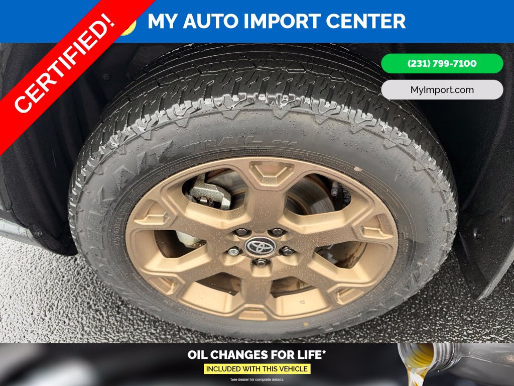 Used 2024 Toyota RAV4 AWD Hybrid image 9