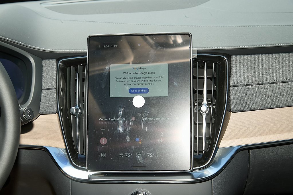 New 2025 Volvo XC90 B6 Plus w/ Protection Package image 27