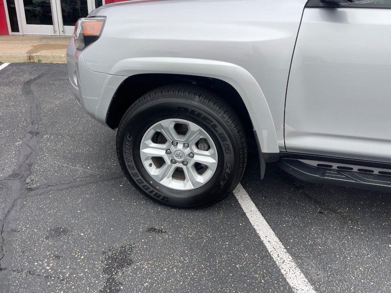 Used 2023 Toyota 4Runner SR5 Premium w/ Moonroof Package AWD/4WD image 6
