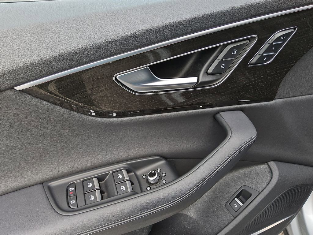 Used 2023 Audi Q7 3.0T Premium Plus image 18