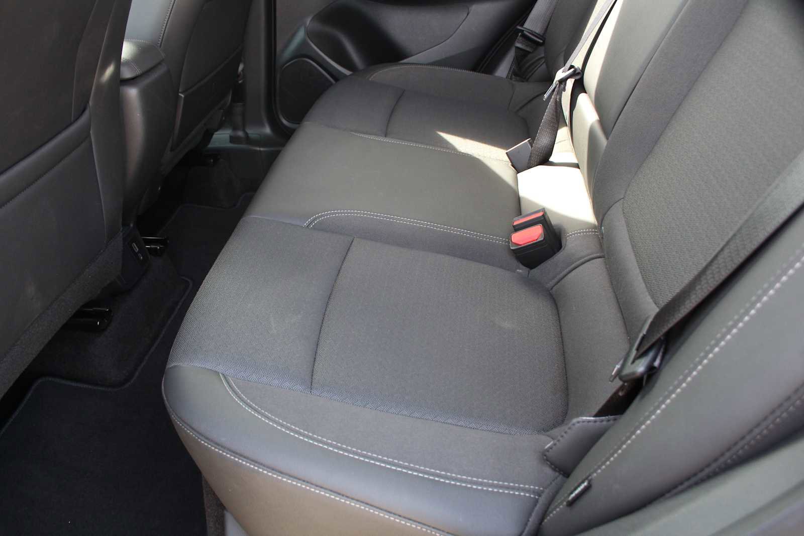 Used 2024 Buick Encore GX Preferred w/ Comfort Package image 9